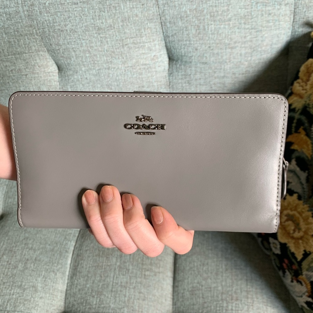 Coach Skinny Wallet in Heather Grey